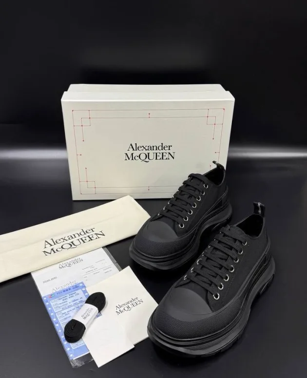 Alexander McQueen Sneakers