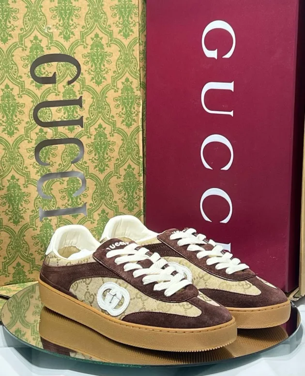 Gucci Sneakers